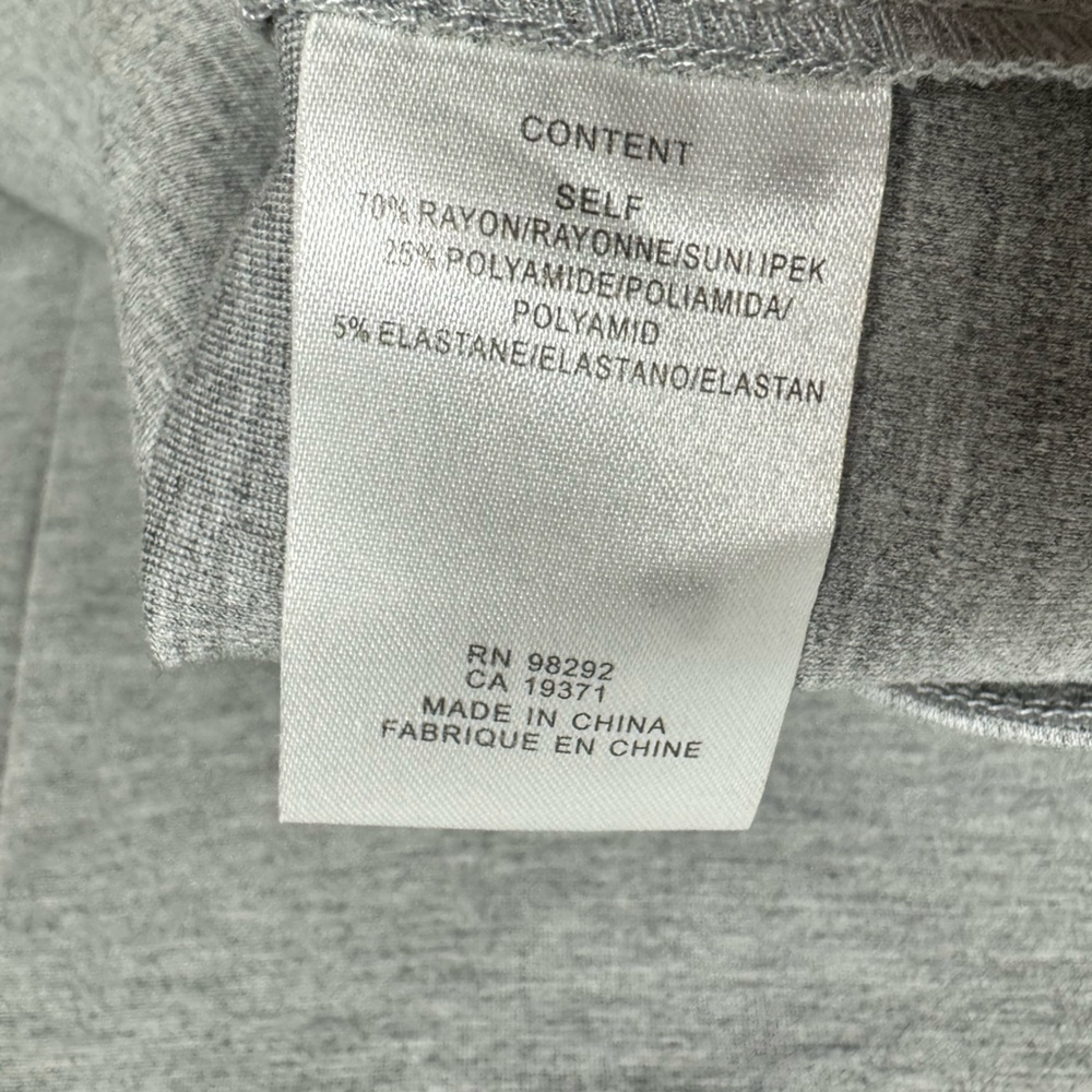Tibi Origami Grey Ruched Midi skirt
Size 10 - Picture 6 of 8